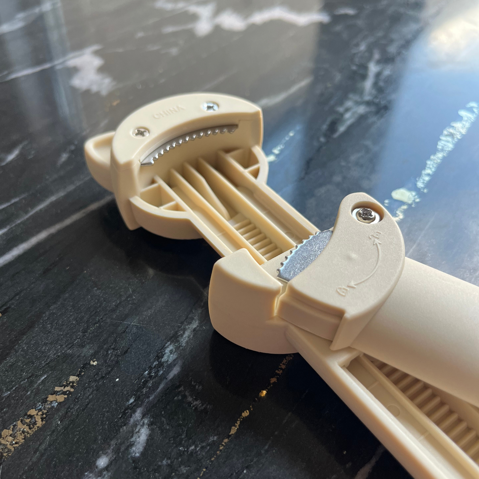 Multifunctionele Pottenopener